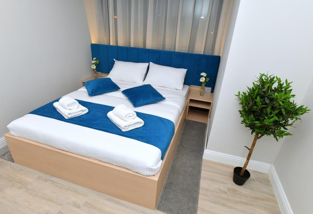 Aparthotel President Čačak Esterno foto