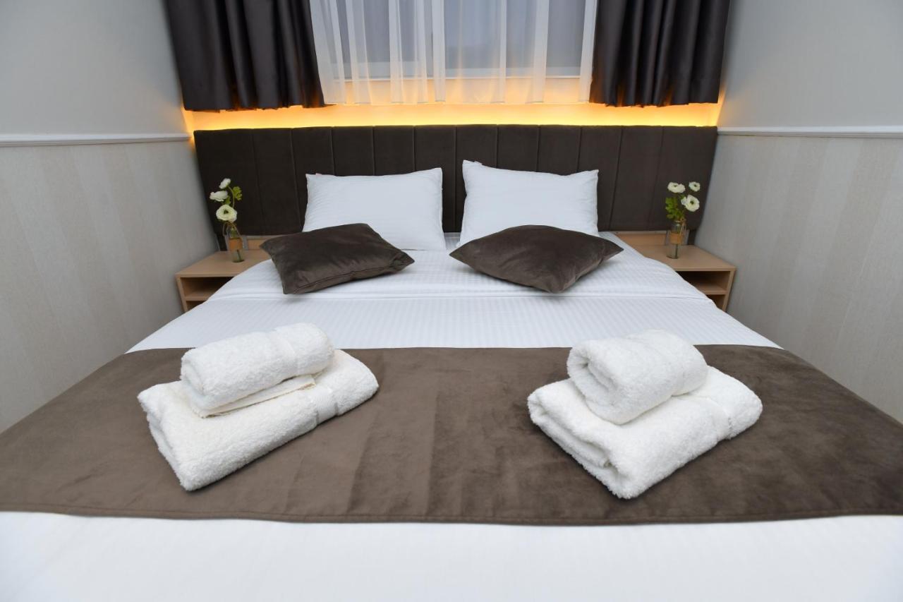 Aparthotel President Čačak Esterno foto