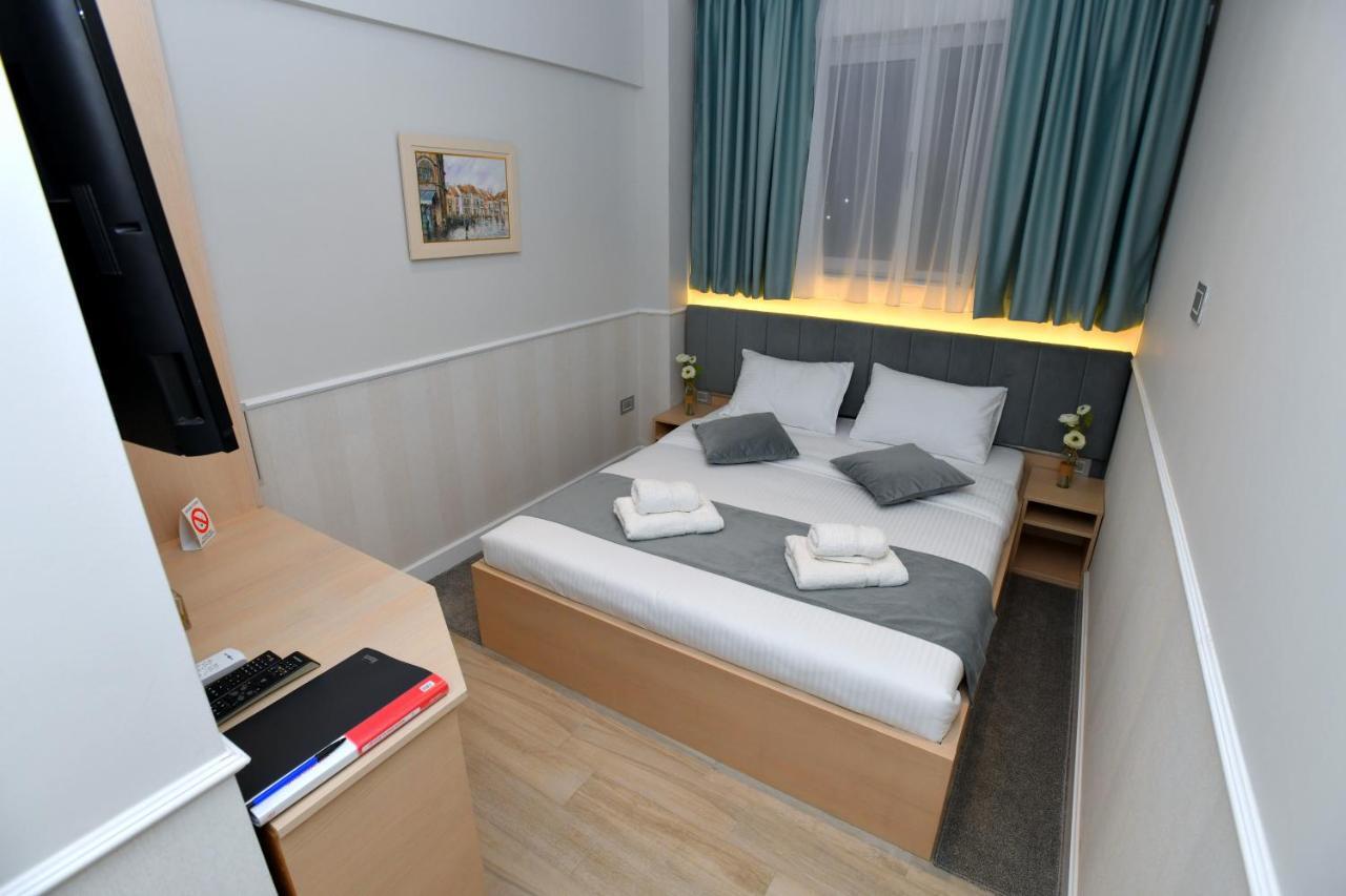 Aparthotel President Čačak Esterno foto